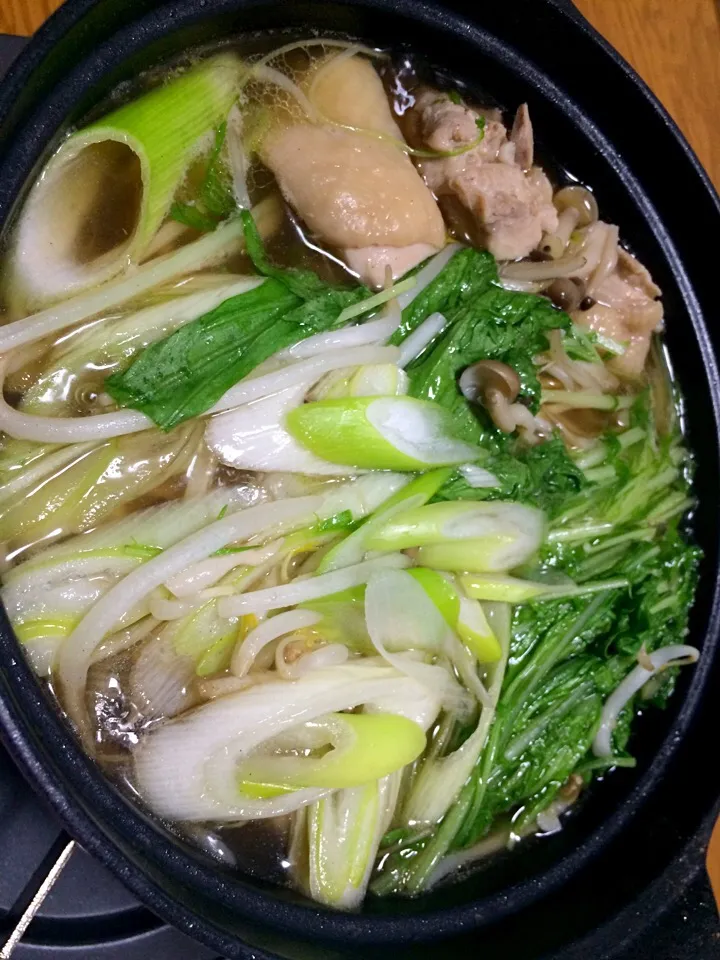 ニンニク風味の鶏鍋（トロミを付けたらサンマー麺風）|風流料理人さん