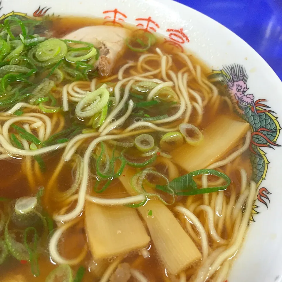 来来亭のラーメン 背脂抜き ネギ多め|megさん