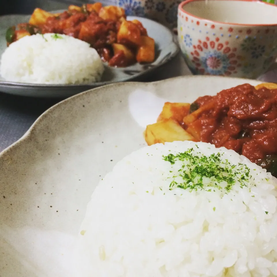 あるもの♪ 豆腐ハンバーグに野菜たっぷりトマト缶和え少しガーリック効いてるよん❤️|sayuri*さん