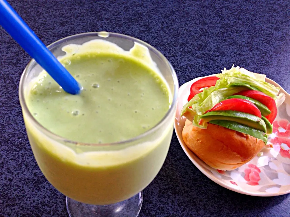 Avocado smoothie|viviさん