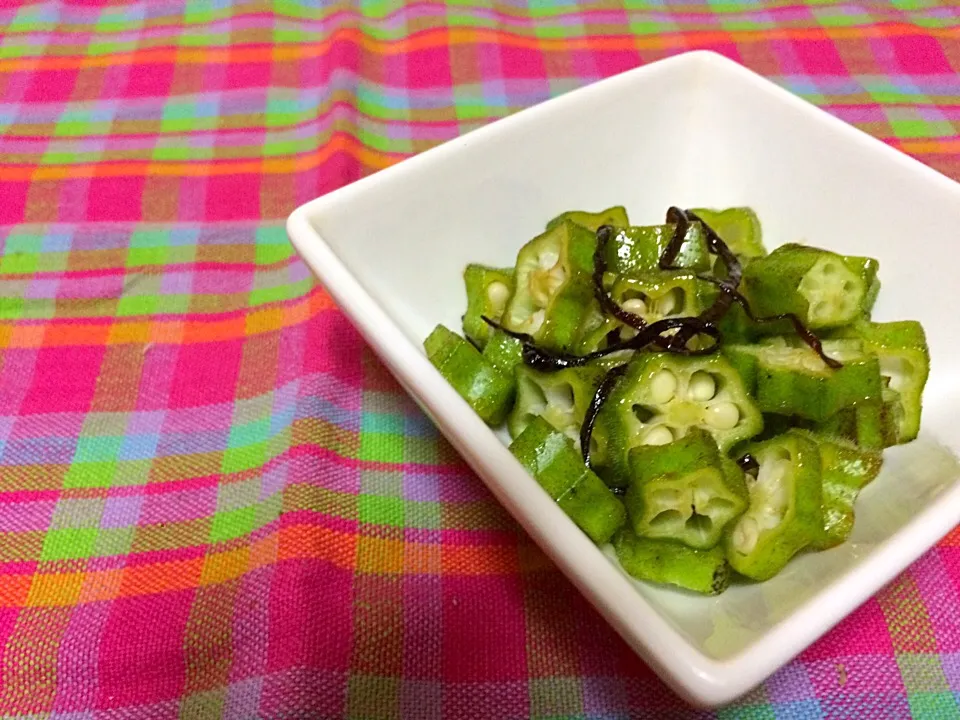 オクラの塩昆布和え|ハルさん