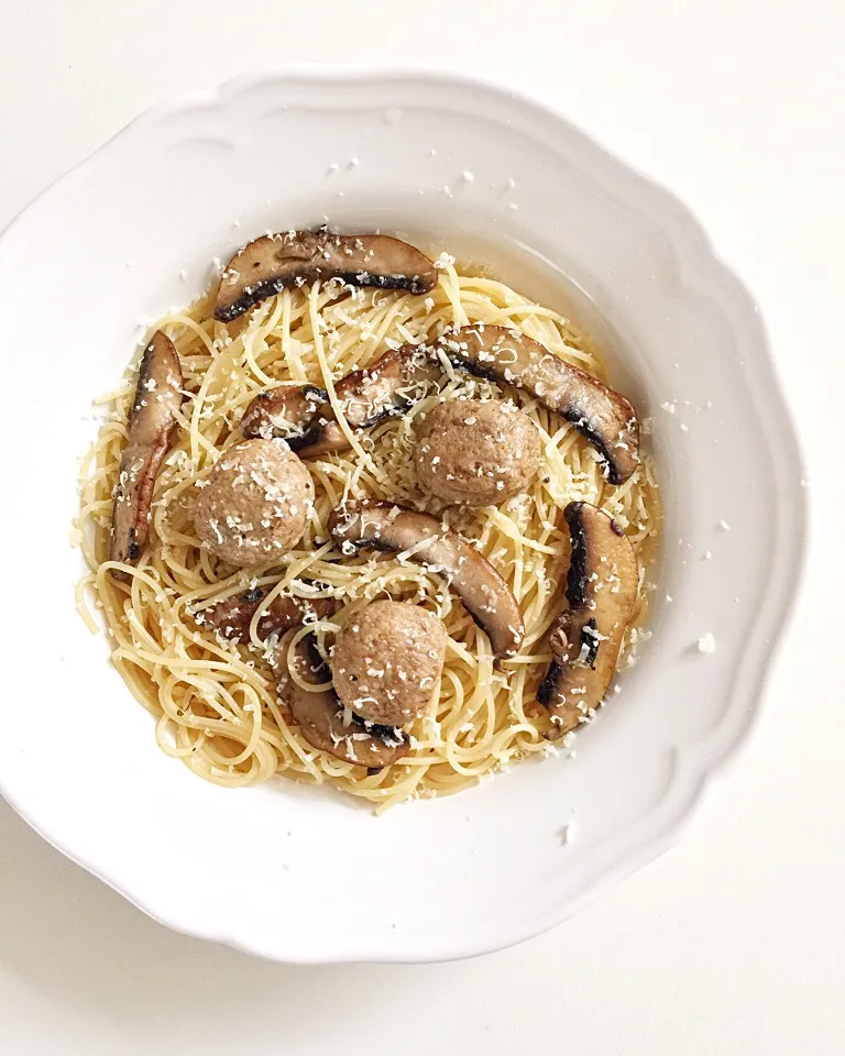 Spaghettini with mushroom & meatballs|12Dragonさん