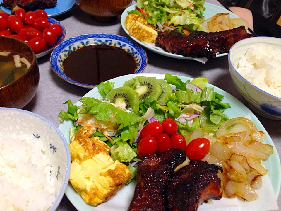 おうちでスペアリブ＆ 厚焼き玉子 等々   お父ちゃん作😭|cerezoさん