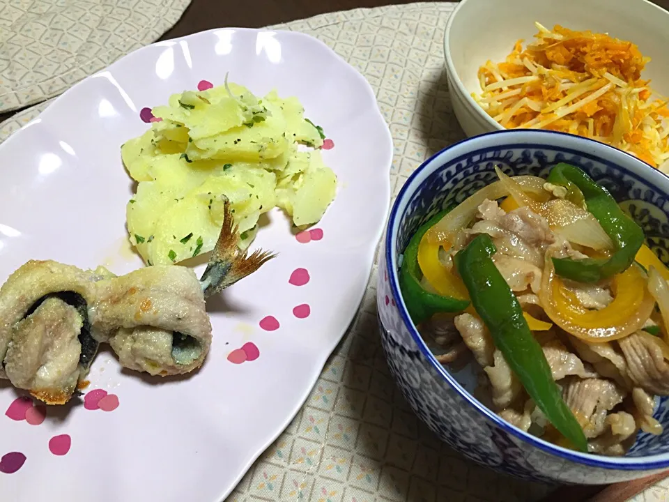 秋刀魚のチーズ焼き・ハーブポテト・豚ばら丼・もやしと人参のソテイ|Yuko Kisoさん