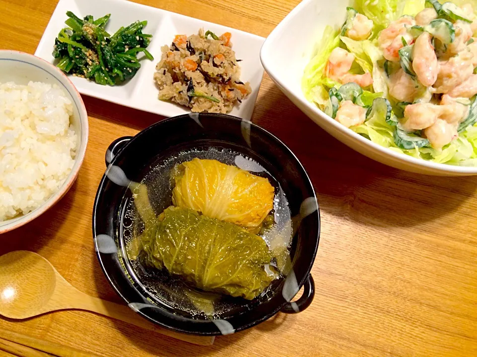 海老マヨサラダ✨ロール白菜&お野菜を食べる副菜で夕ご飯|pigmegさん