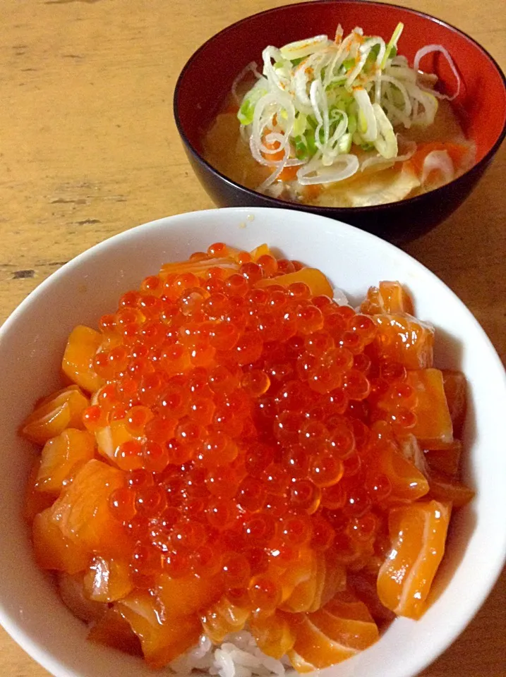 サーモンといくらの親子丼&ぶりのあら汁|Kazuya Miyukiさん