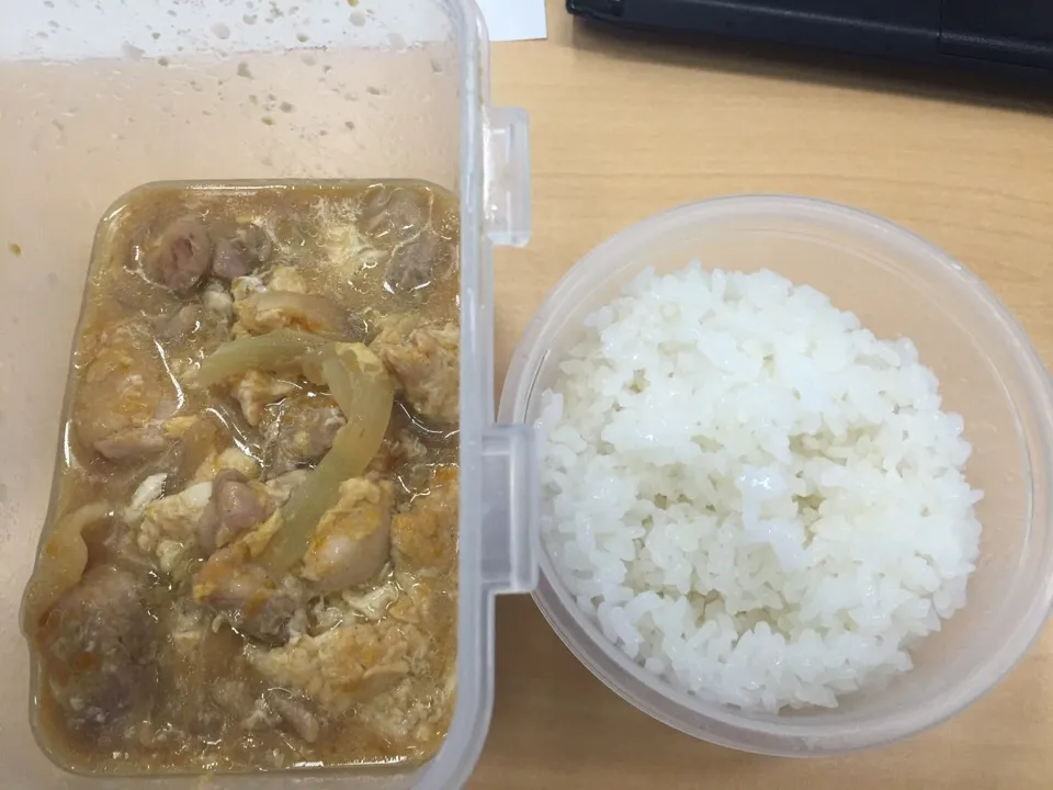 2015年11月17日お弁当。親子丼。|Koutarou Matsuuraさん