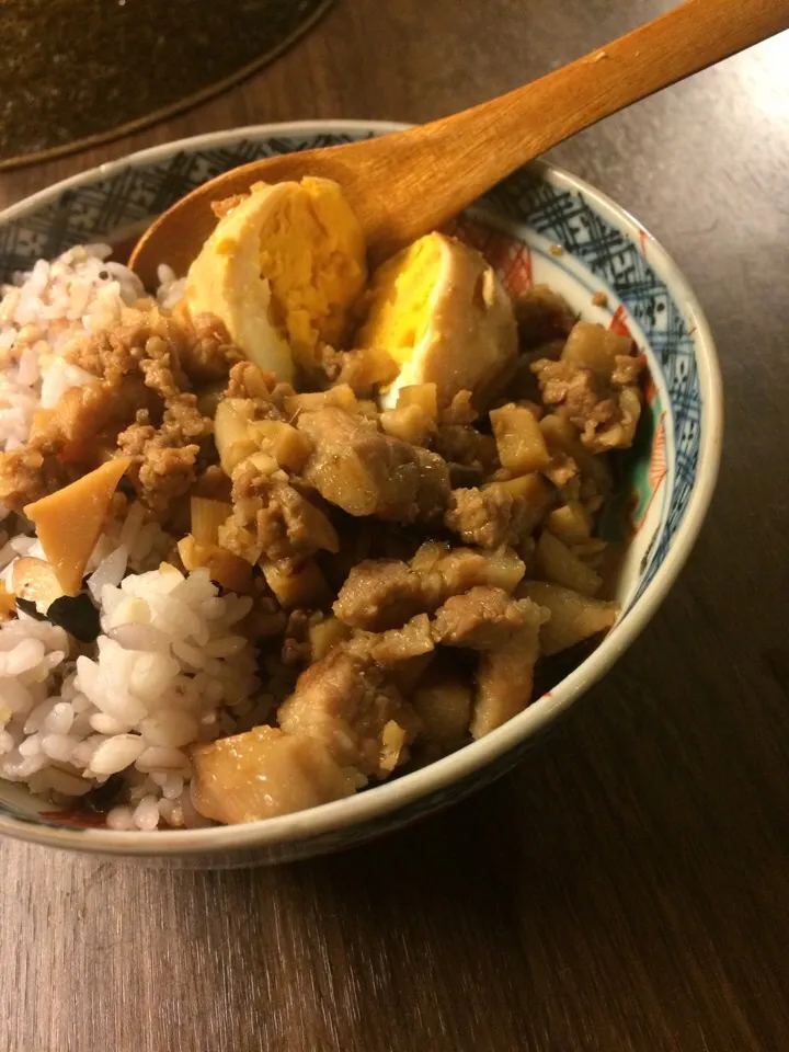 Snapdishの料理写真:魯肉飯☆|kayoさん