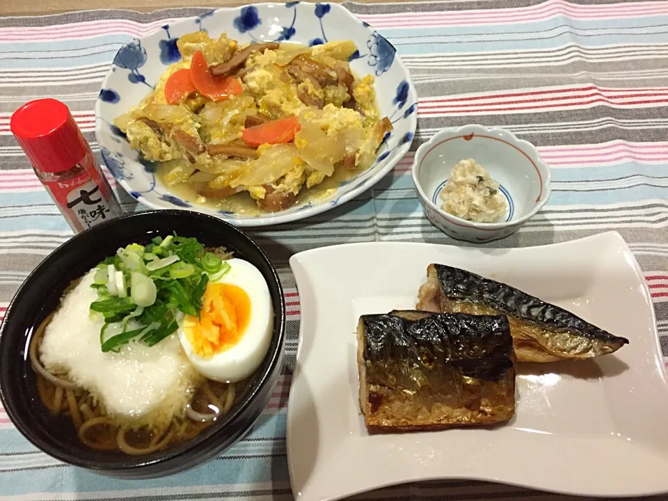 Snapdishの料理写真:とろろ蕎麦・白菜煮浸しの卵とじ・サバの魚醤漬け干物・数の子入りワサビ粕漬け|まーままさん