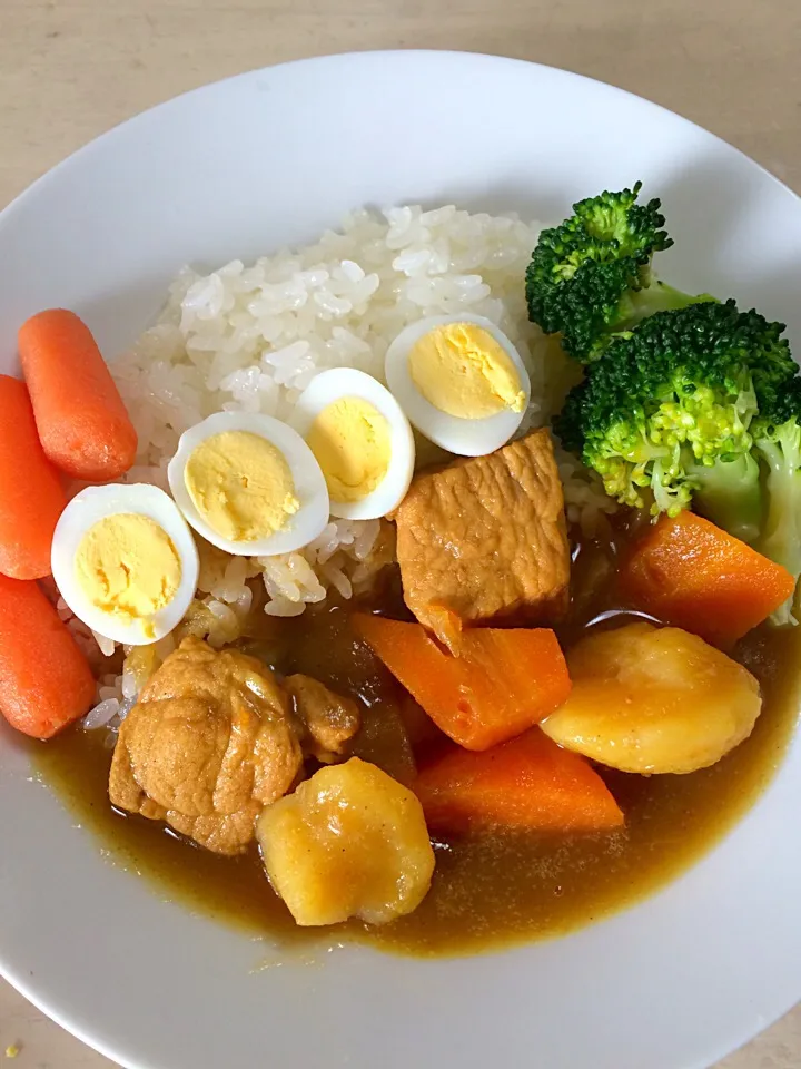 朝食は、カレーライス|Booパパさん