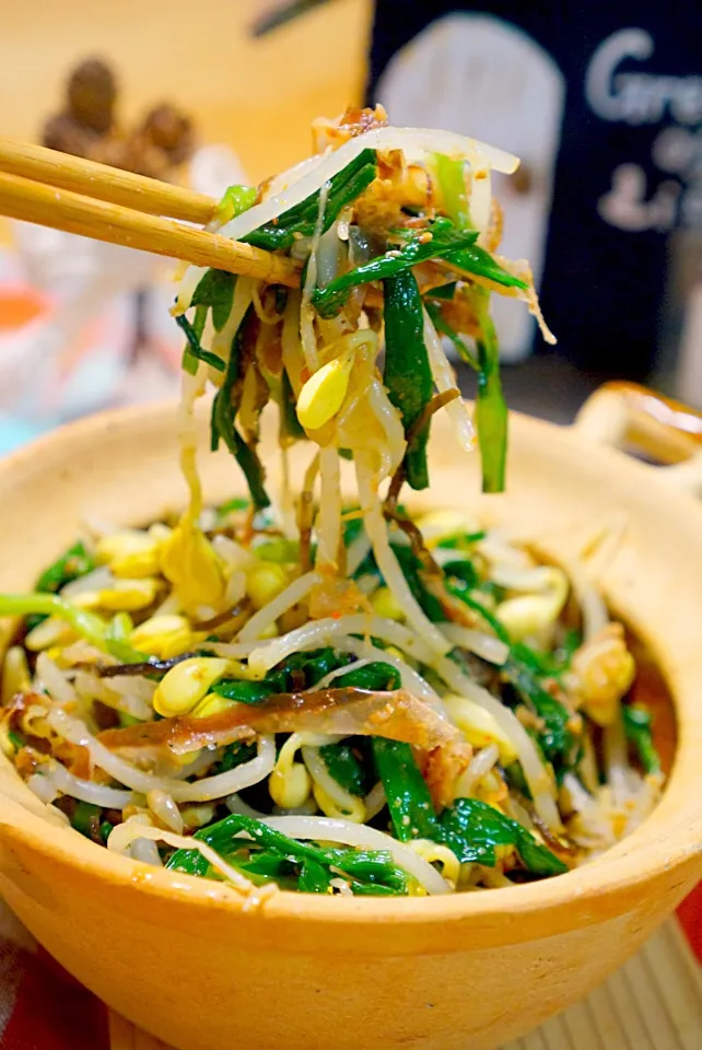 身近な食材で野菜モリモリ。豆もやしニラのナムルのレシピ（LINENEWS掲載）|ひこまるさん