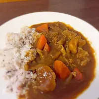 Snapdishの料理写真:肉じゃがカレー！|のぶさん