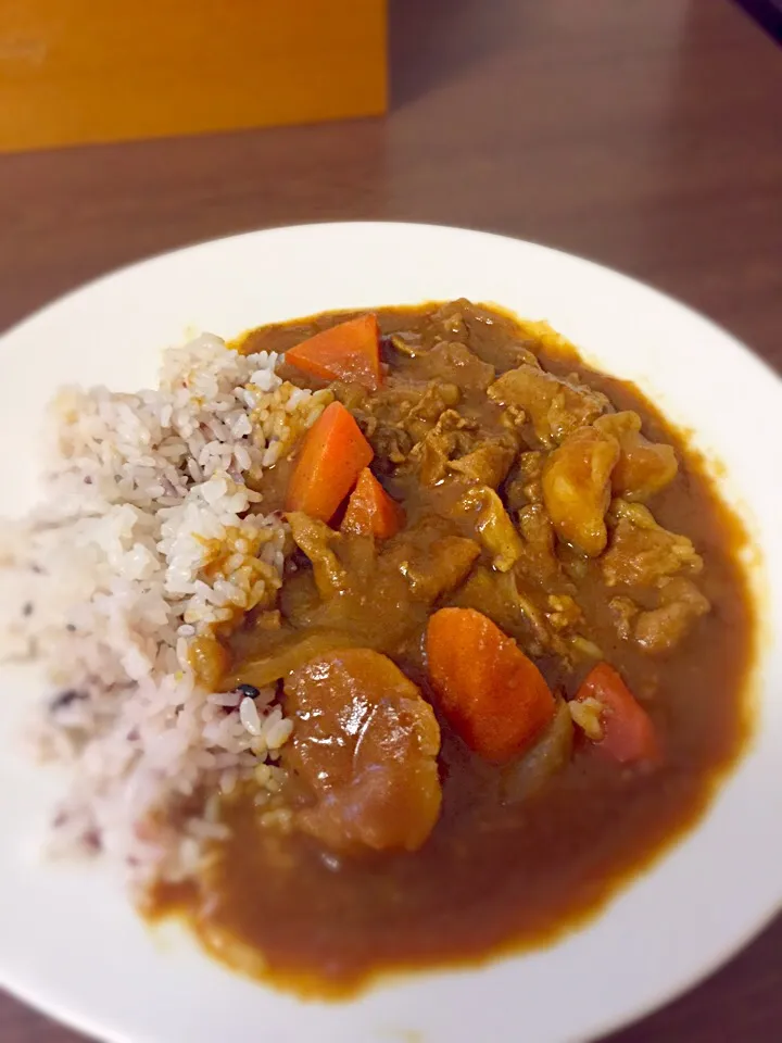 Snapdishの料理写真:肉じゃがカレー！|のぶさん