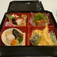 Snapdishの料理写真:ヒルトンの弁当|oiraさん