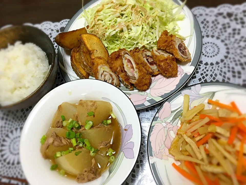 梅肉とチーズの豚巻きカツ
ポテトフライ
ツナと大根の煮物
大根の皮のきんぴら|manamariさん