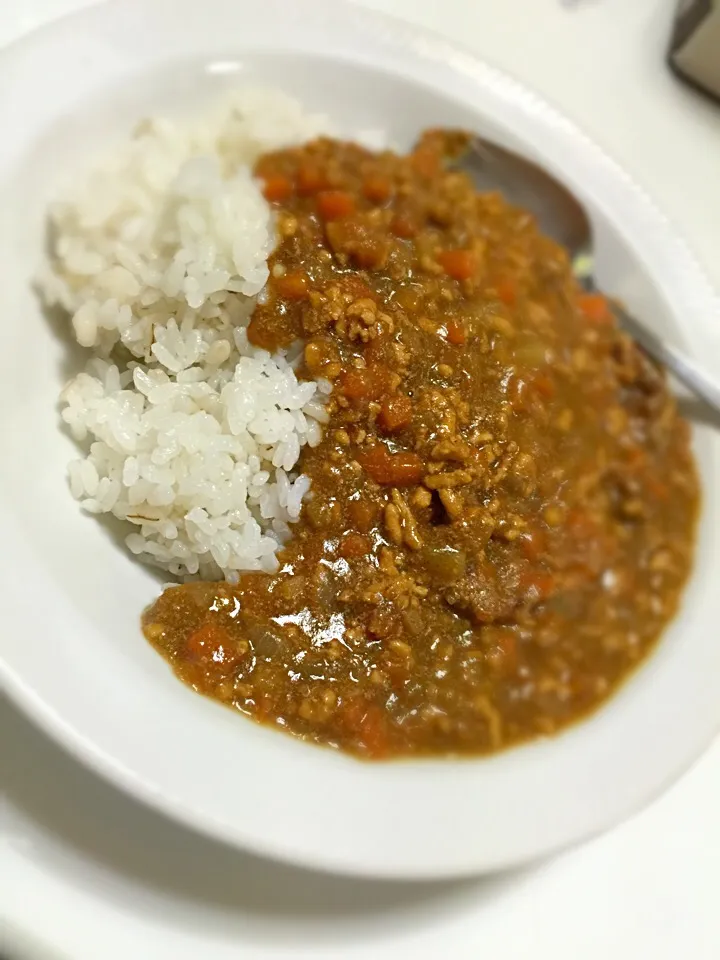 もち麦ごはんのみじん切りお野菜の濃厚チキンカレー♡|いず⋈ + ゜さん