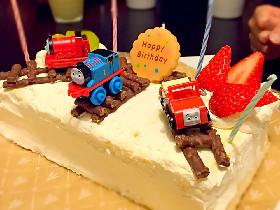 トーマスのバースデーケーキ♡|sanaeさん