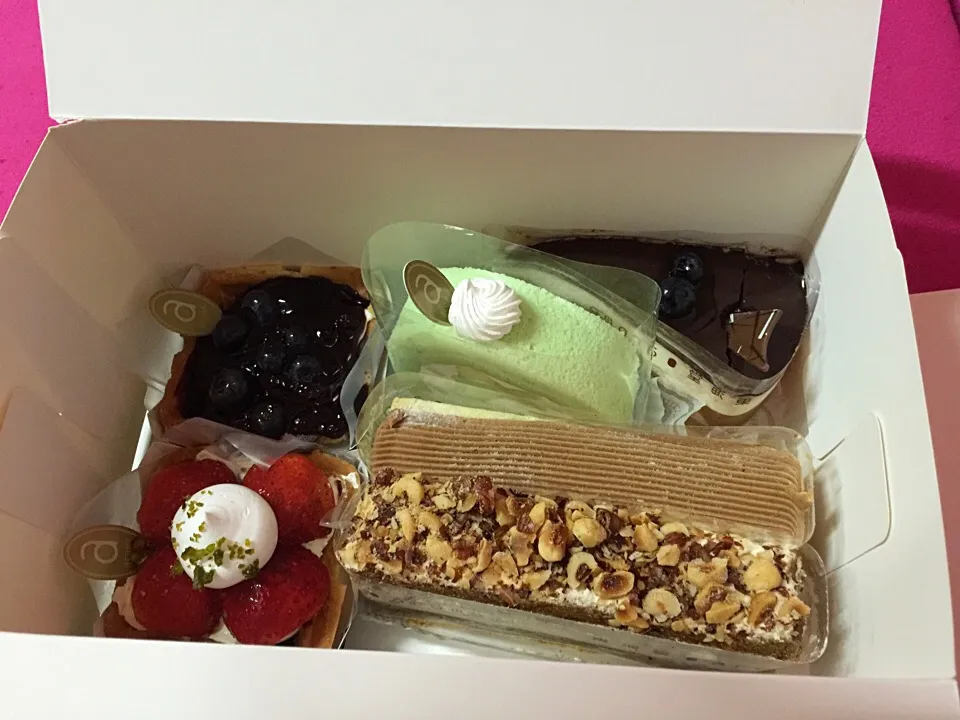 Cakes & tarts|EriLorn foodtripさん