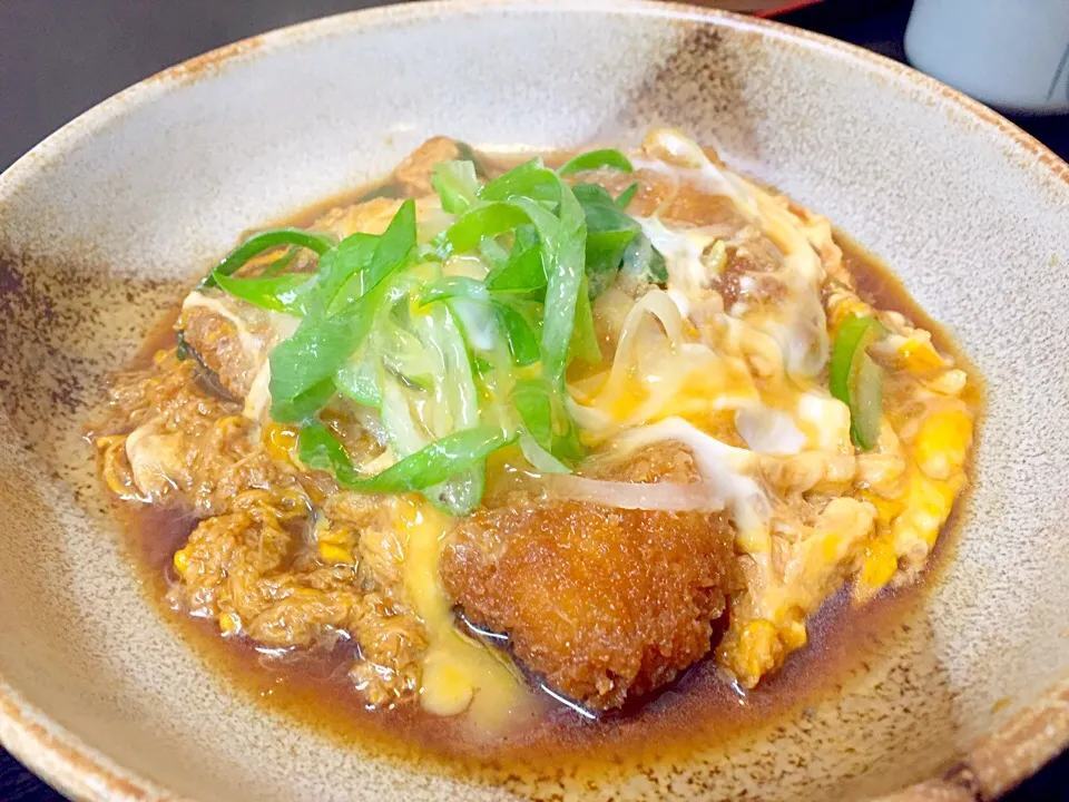 私はカツ玉🍚🐷は好きですが、カツ丼は好きじゃない🍜牛丼もごはんとウシを分けてもらいますのよね🍚🐮この思いを解ってくれる同士はきっと居るはず✊|にゃあ（芸名）さん