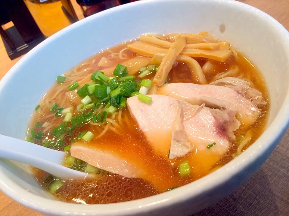 鶏コンソメ醤油ラーメン🍜@石川亭|おかっぴーさん