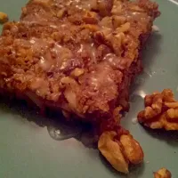 Snapdishの料理写真:Apple spice cake #comfortfood #dessert|heatherさん