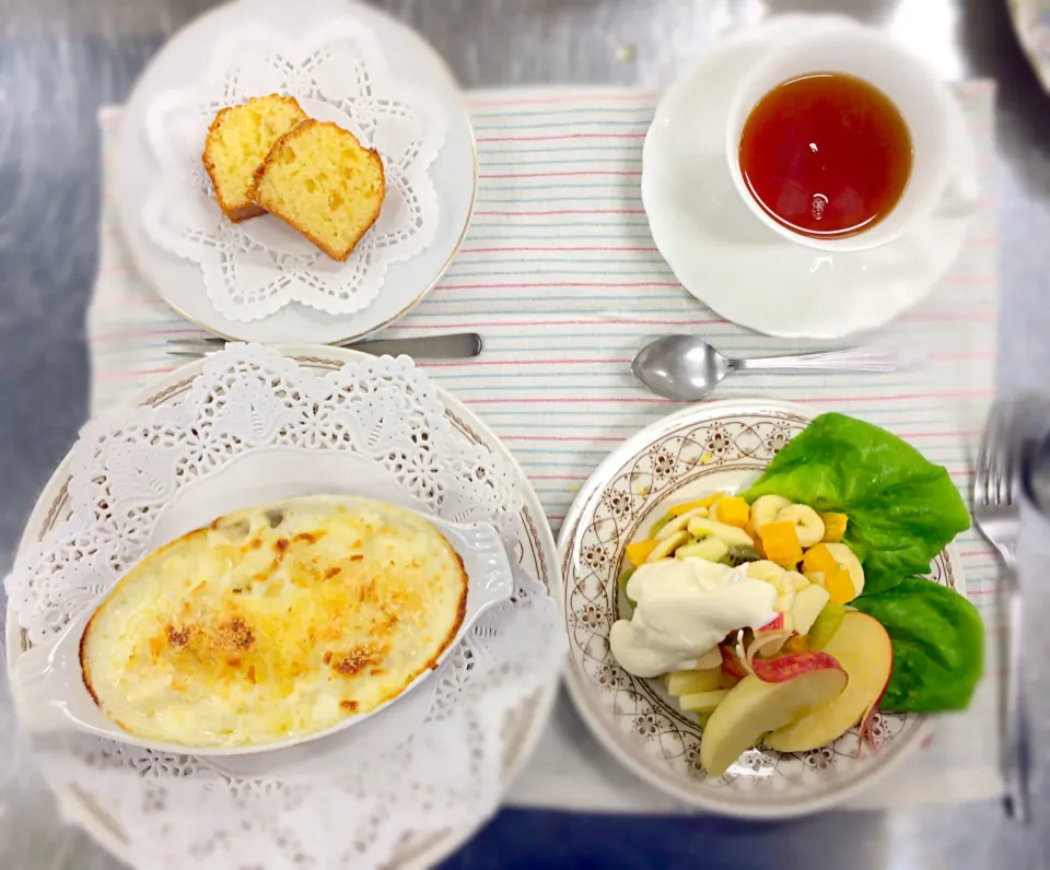 マカロニグラタンとフルーツサラダとレモンケーキ|ゆうかさん