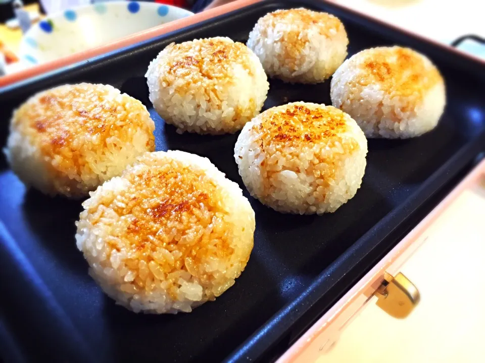 ホットプレートで焼きおにぎり|nokorinさん