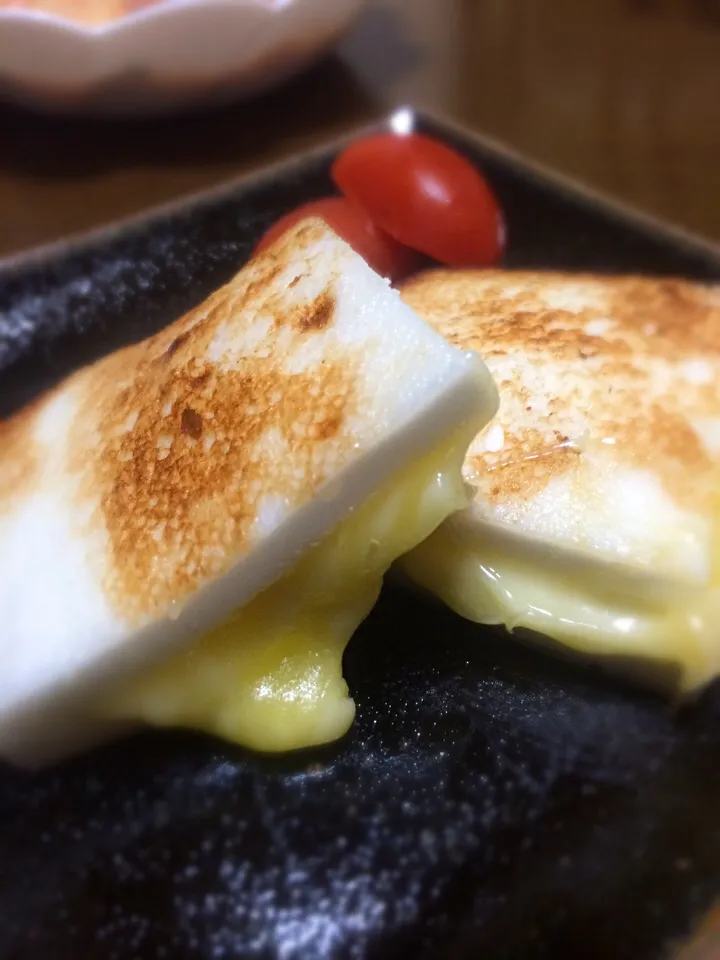 はんぺんのチーズはさみ焼き🧀|あーさん