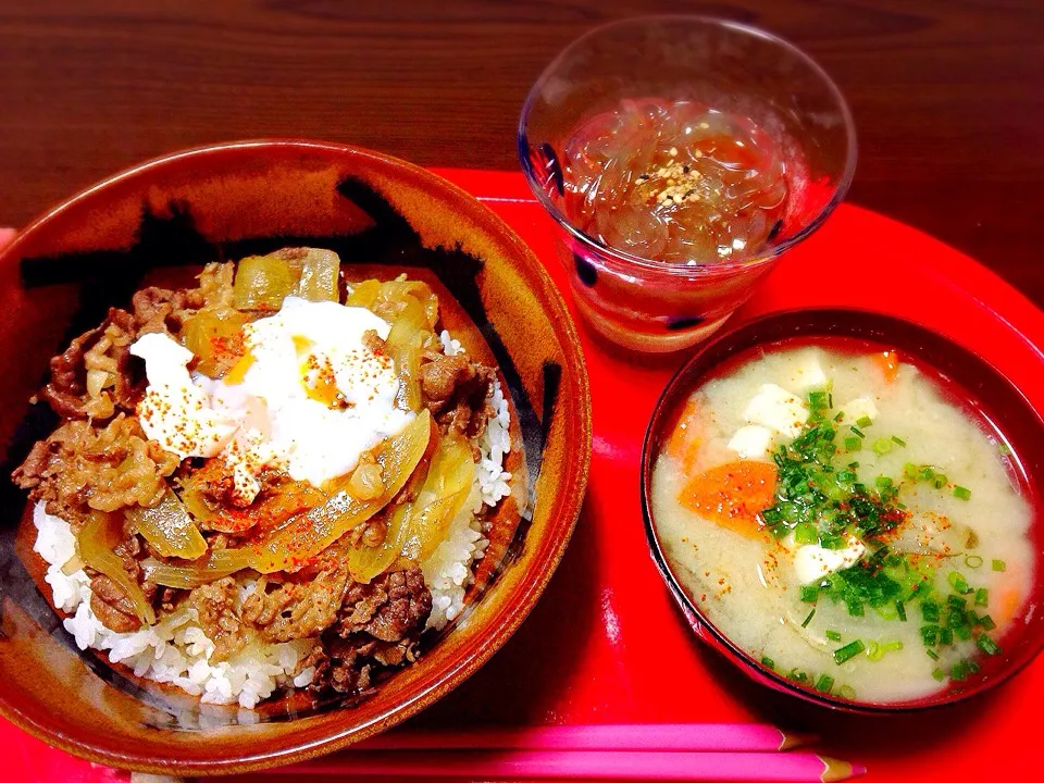 吉牛風牛丼（≧∇≦）
温玉失敗したけど、超うまうま（≧∇≦）|Chie Satouさん