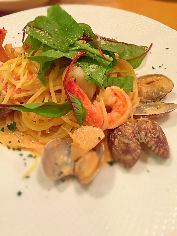 Seafood pasta tomato cream source@ Kazloh|yoshiee mizutaniさん