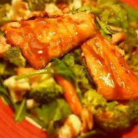 Fresh Spinach Salad and Baked Sesame Ginger Salmon. #spinach #salad #salmon|Kelsey Parkerさん