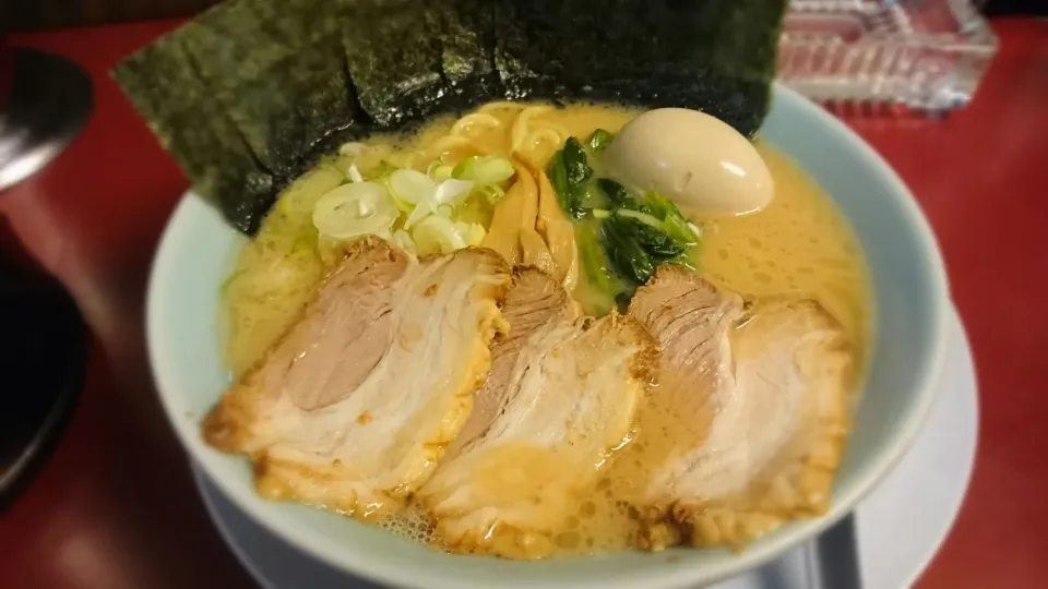 豚骨醤油ラーメン|ボンゴさん