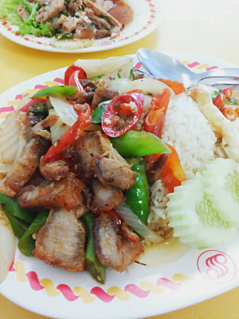 ข้าวผัดพริกหมูกรอบ|cherrypastellさん