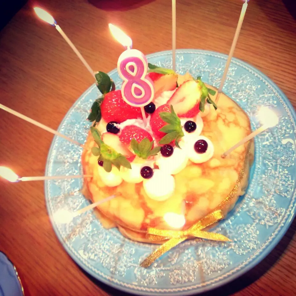 Snapdishの料理写真:８歳お誕生日おめでとう！ミルクレープBDケーキ♪|Ayumiさん