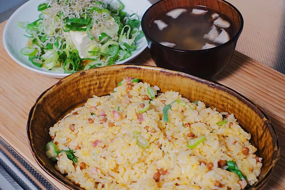 納豆チャーハン
ネギたっぷり冷奴
シメジと椎茸のスープ|ケノービさん