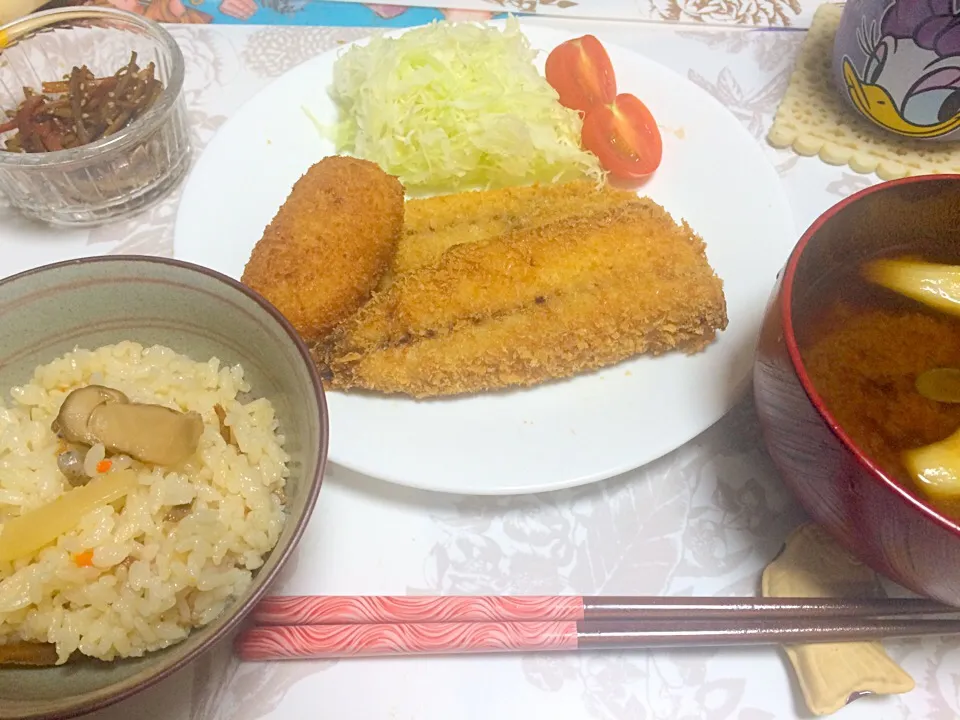 Snapdishの料理写真:アジフライ定食|minamiさん