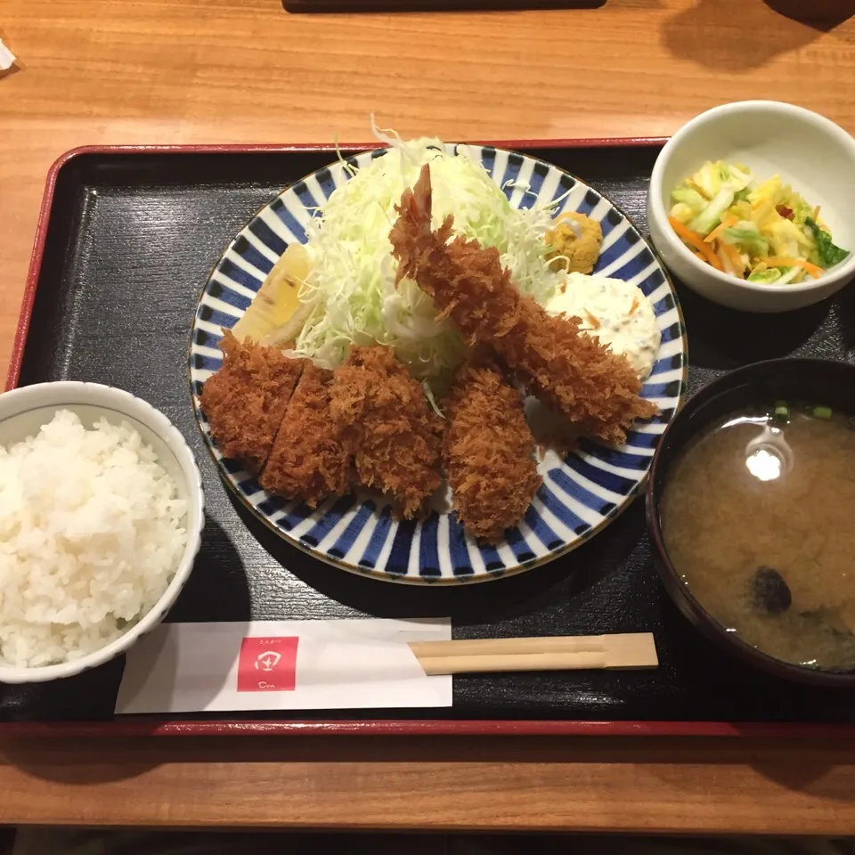 牡蠣ミックス定食|アクちゃんさん