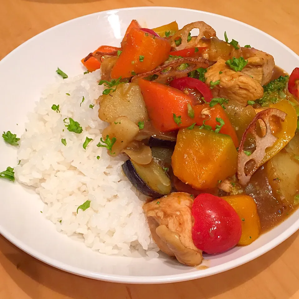 鶏胸肉と野菜カレー(^_−)−☆|沖縄「ピロピロ」ライフさん