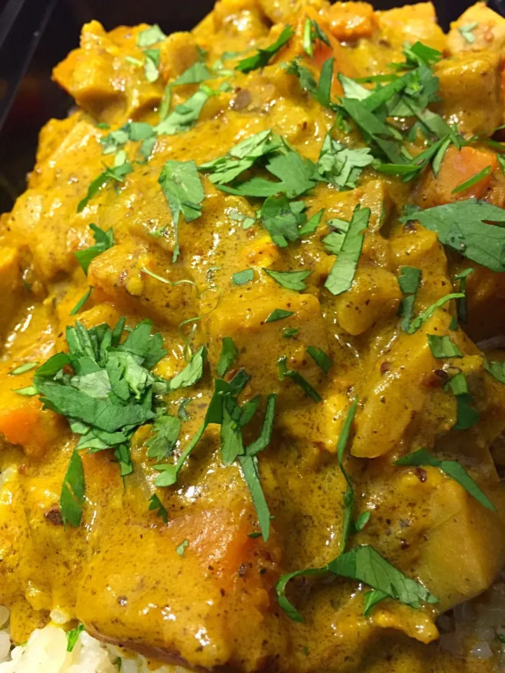 Snapdishの料理写真:Sweet Potato & Chick Pea Curry|Chef Dahmさん