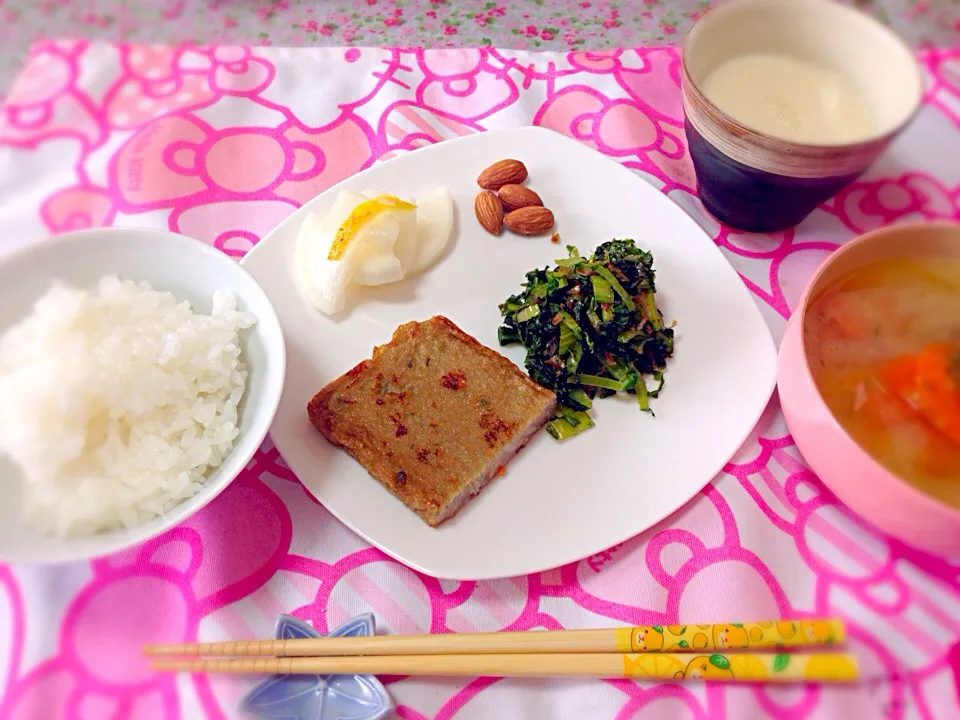 Snapdishの料理写真:和食な朝ごはん♡|えいぽんさん