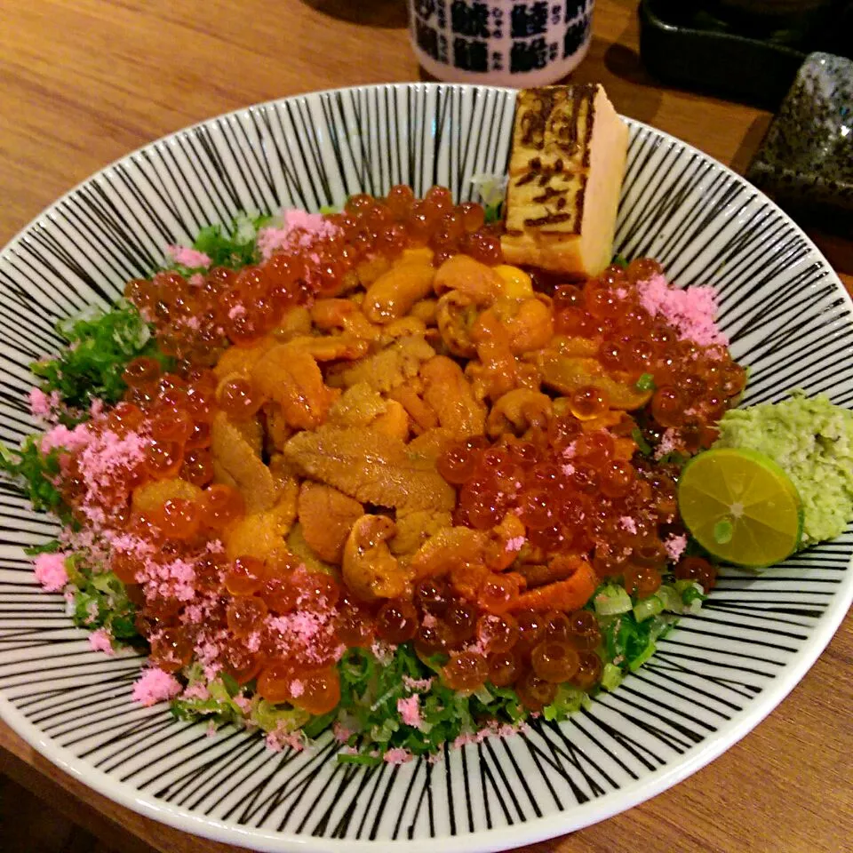 馬糞海膽丼|Mai Chenさん