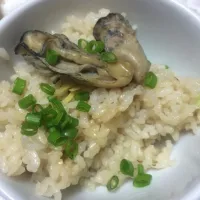 Snapdishの料理写真:牡蠣の炊き込みご飯|ひろさん