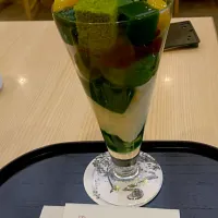 Snapdishの料理写真:辻利のパフェ(抹茶)|まゆうさん