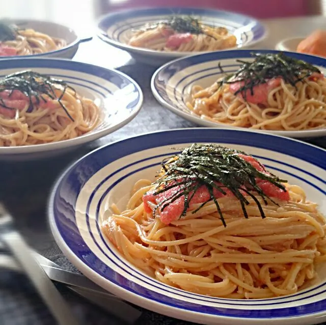 休日パスタ🍝 和風明太子スパゲティ|うさかめさん