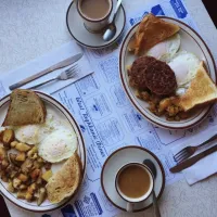 Snapdishの料理写真:Breakfast Americana|Luci Zoeさん