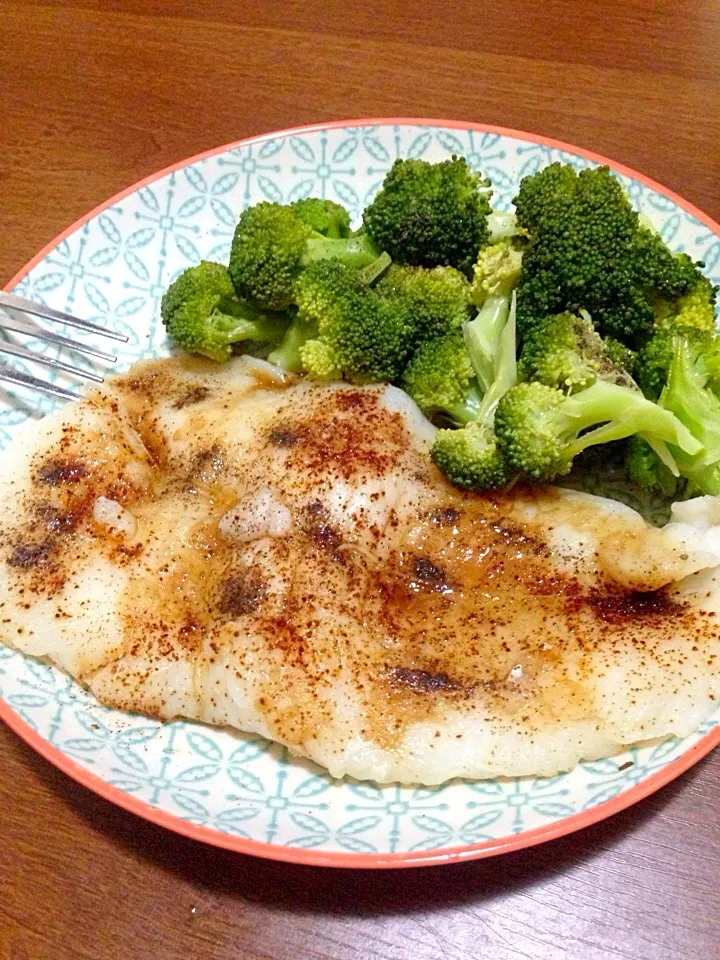 Steamed Cream Dory fish and brocolli|dessさん