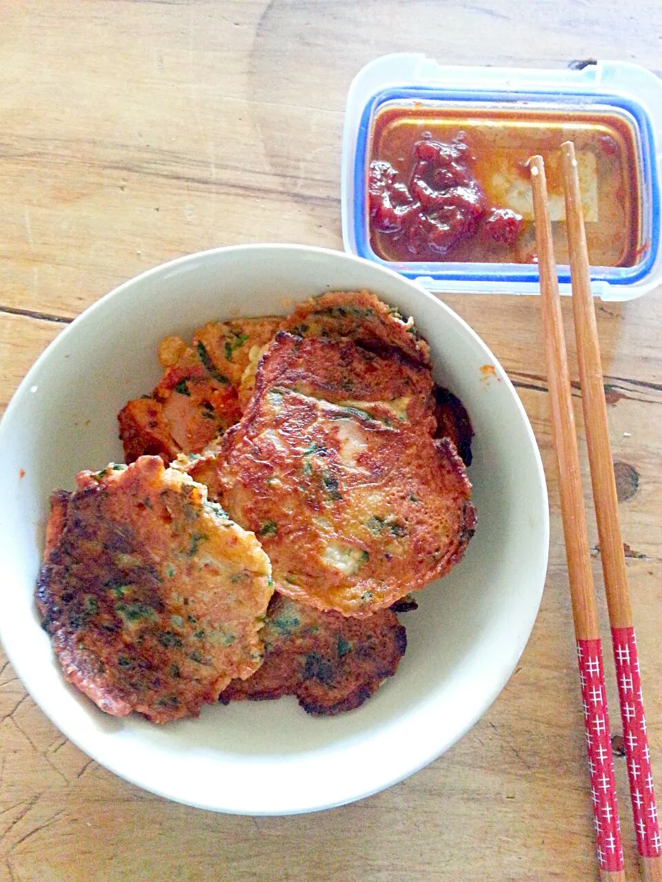 Spanich, ham and prawn pancake|Nichole Wongさん