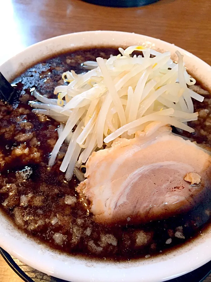 麺屋なじらの黒麻油麺…ニンニクががっちり効いてます♫|石田 雅史さん