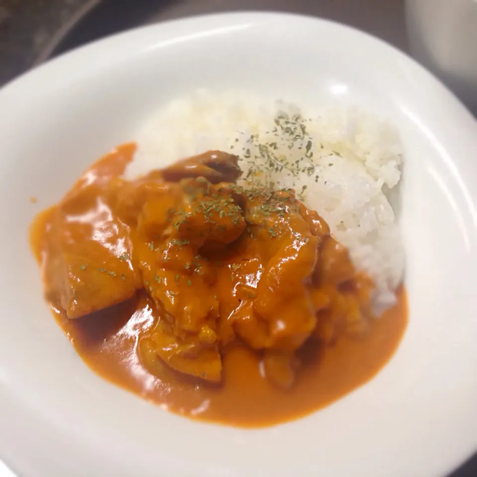 流行りの
バターチキンカレー作って見ました。|ChuLaさん