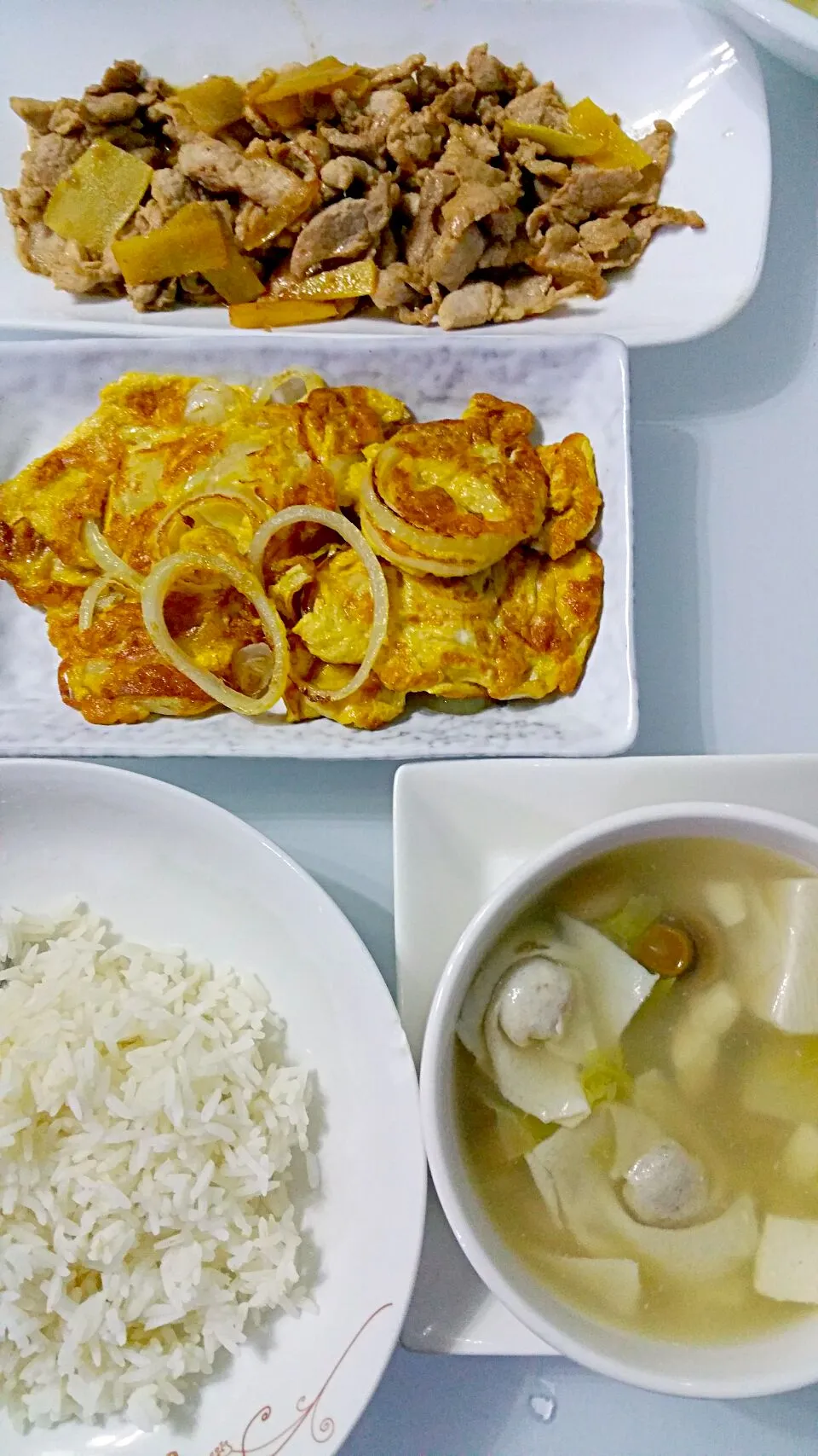 Simple Dinner.  Onion omelette😙Ginger sliced pork😜Cabbage soup😃|🌷lynnlicious🌷さん